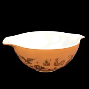Vintage Pyrex 442 Americana Cinderella 1 1/2 Qt Nesting Mixing Bowl Brown Gold
